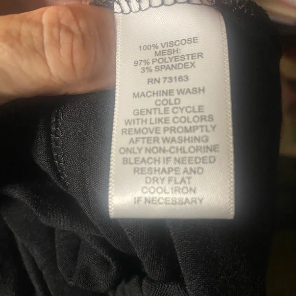 🎈SOLD 🎈CABLE & GAUGE lace blouse - Picture 6 of 6